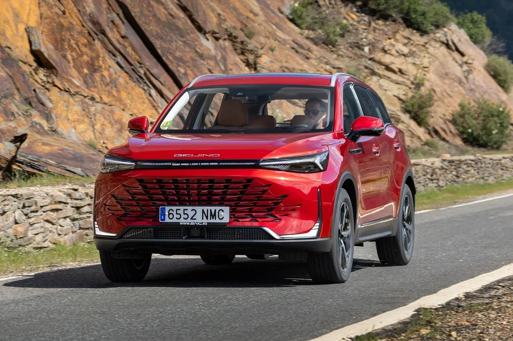 El Baic X75 llega por el momento sin asomo de hibridación.
